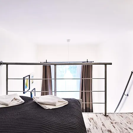Apartment Flat At Lovolde Square